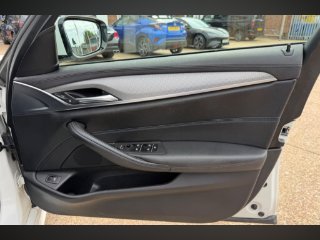 /photos/12922/e7cf62cb-a927-4fd7-bf26-142d287a8ce2_i320x240.jpg